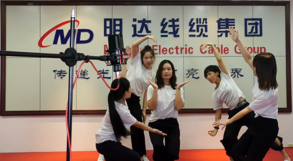 ����ֱ��